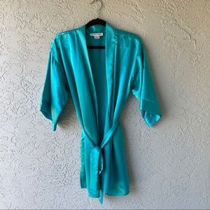 Hana Sung teal blue robe size small robe